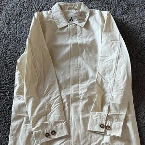 Women’s lightweight jacket size L. New with tags! Great for Fall or Spring!